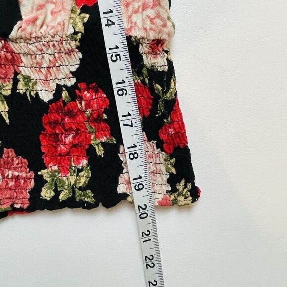 American Eagle Cottagecore Blouse Womens XS Black Floral Smocked Boho Top - Picture 8 of 8